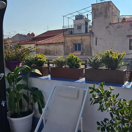 Large Terrace Near Politeama Daire
