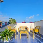 Large Terrace Near Politeama アパート パレルモ